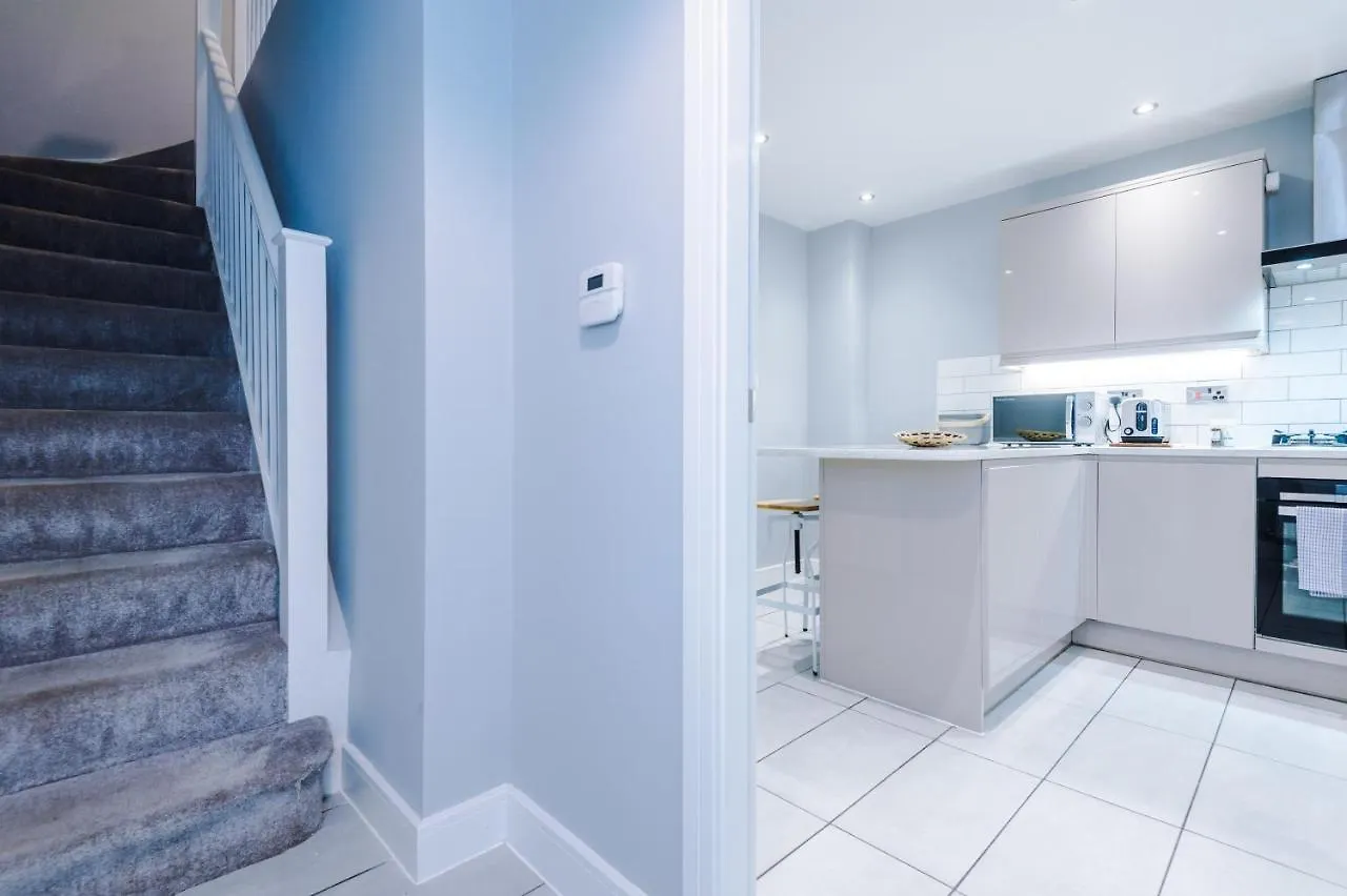 Holiday home Cestrian House Villa Chester